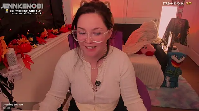 JennKenobi online show from September 2025 02:44:02 PM