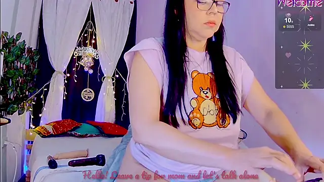 Mommy-pervert online show from December 2024 10:43:01 PM