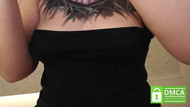 Snapshot of mollywayne chatting on October 2025 04:52:01 PM mollywayne online show from October 2025 04:52:01 PM