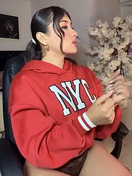 Ambar pe  online show from November 2025 02:48:02 PM