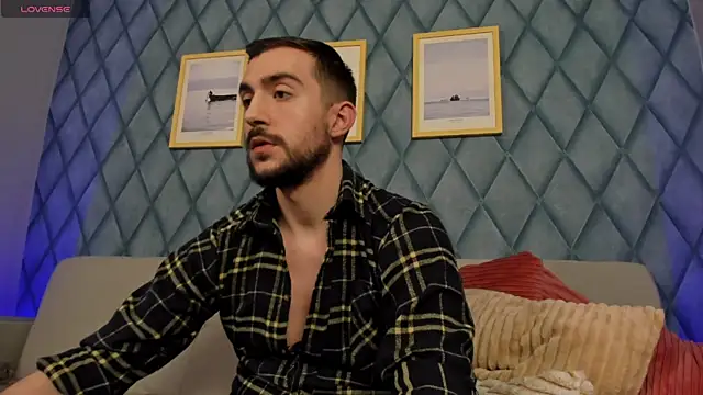 Dylan Best online show from March 2025 11:21:02 PM