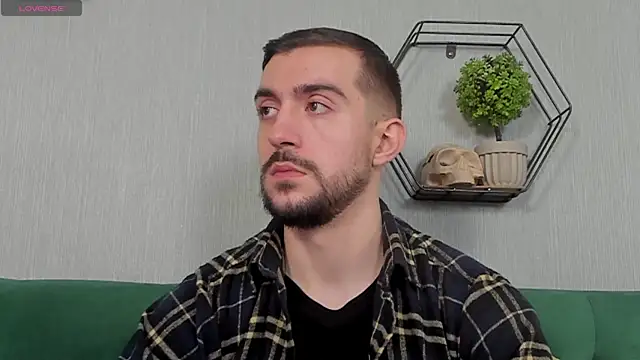 Dylan Best online show from October 2025 08:50:02 PM