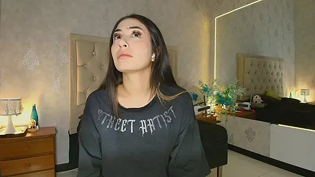 nini love01 online show from March 2025 03:48:01 AM