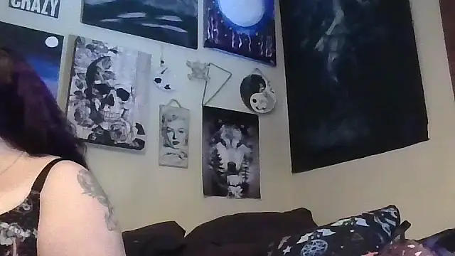 Snapshot of GothyBaby chatting on November 2025 05:58:02 PM GothyBaby online show from November 2025 05:58:02 PM