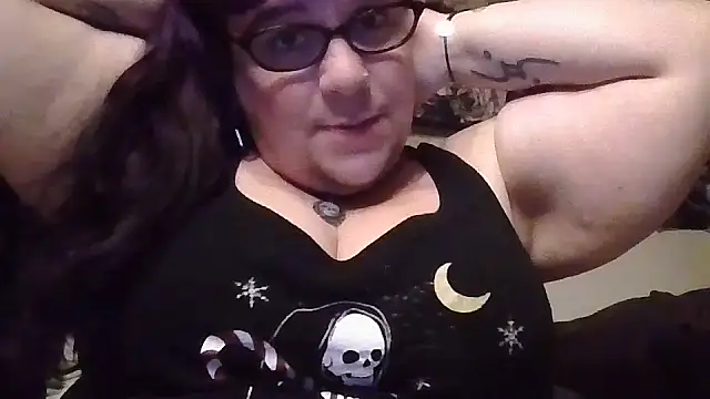 Snapshot of GothyBaby chatting on November 2025 01:59:02 AM GothyBaby online show from November 2025 01:59:02 AM