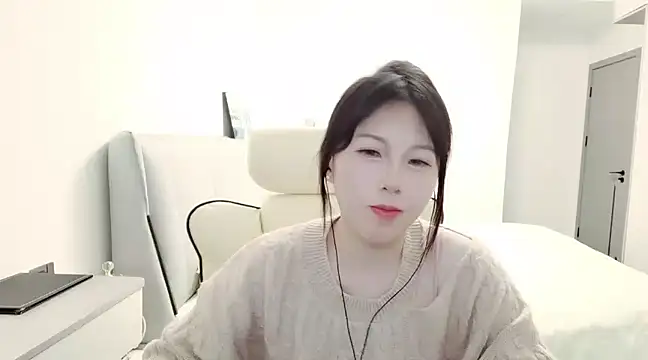 Sunset glow online show from December 2024 03:22:02 PM