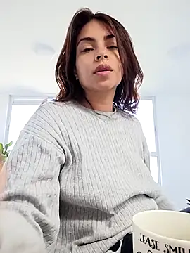 Snapshot of Ivanna2 chatting on October 2025 01:20:01 PM Ivanna2 online show from October 2025 01:20:01 PM