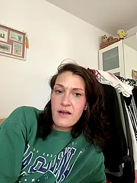 CherrysWetCam online show from December 2025 01:18:02 PM