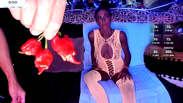 ShannNikkii420 online show from October 2025 01:17:01 AM