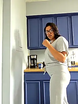 Snapshot of Nikkierosee chatting on October 2025 03:25:01 PM Nikkierosee online show from October 2025 03:25:01 PM