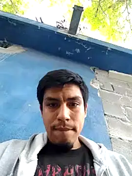 AlexAlejandro13 online show from February 2025 11:58:02 PM