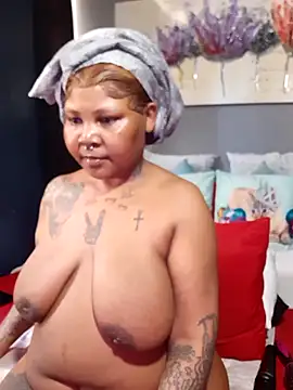PearlSexxy69 online show from February 2025 12:25:02 PM