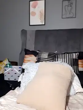 PearlSexxy69 online show from October 2025 12:08:02 AM