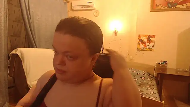 Janiffer MiMi online show from December 2024 04:36:02 PM