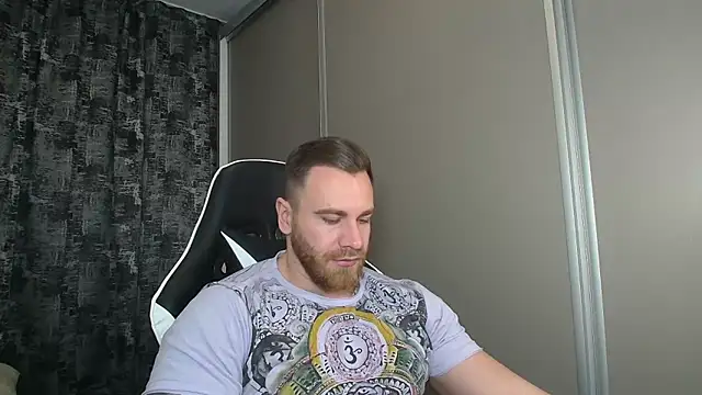 Snapshot of Thori92 chatting on December 2024 07:20:01 PM Thori92 online show from December 2024 07:20:01 PM