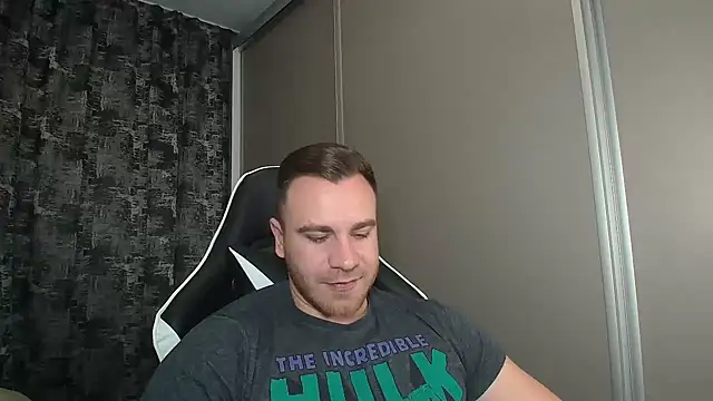 Snapshot of Thori92 chatting on January 2025 06:27:02 PM Thori92 online show from January 2025 06:27:02 PM