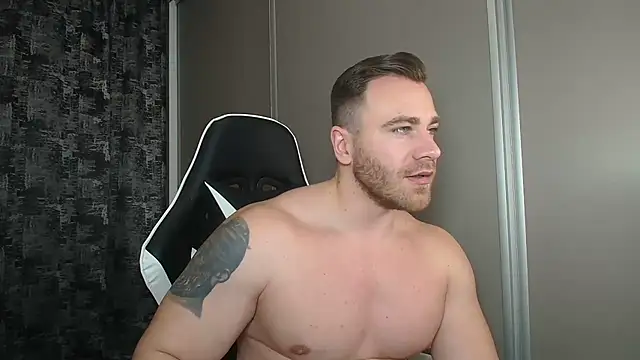 Snapshot of Thori92 chatting on January 2025 05:56:01 PM Thori92 online show from January 2025 05:56:01 PM