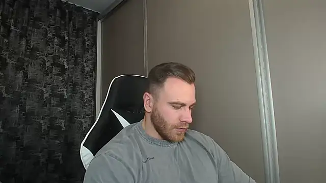 Snapshot of Thori92 chatting on January 2025 08:58:02 PM Thori92 online show from January 2025 08:58:02 PM