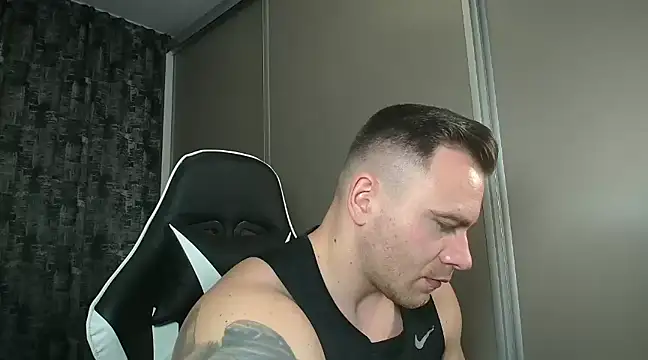 Snapshot of Thori92 chatting on January 2025 04:37:01 PM Thori92 online show from January 2025 04:37:01 PM