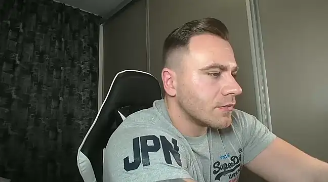 Snapshot of Thori92 chatting on January 2025 07:40:01 PM Thori92 online show from January 2025 07:40:01 PM