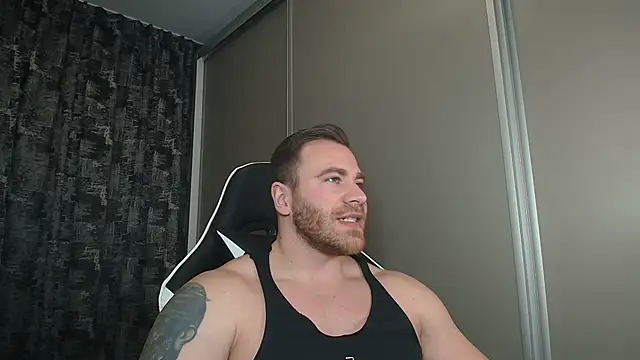 Snapshot of Thori92 chatting on February 2025 06:16:01 PM Thori92 online show from February 2025 06:16:01 PM