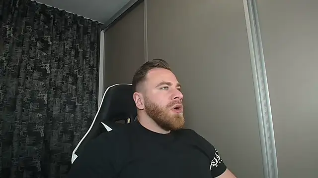 Snapshot of Thori92 chatting on March 2025 05:23:02 PM Thori92 online show from March 2025 05:23:02 PM