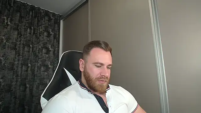 Snapshot of Thori92 chatting on March 2025 06:25:01 PM Thori92 online show from March 2025 06:25:01 PM