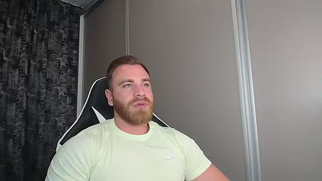 Snapshot of Thori92 chatting on September 2025 05:56:02 PM Thori92 online show from September 2025 05:56:02 PM