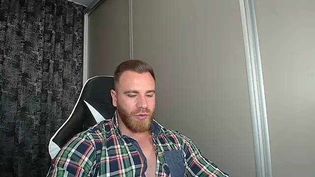 Snapshot of Thori92 chatting on September 2025 01:32:01 PM Thori92 online show from September 2025 01:32:01 PM