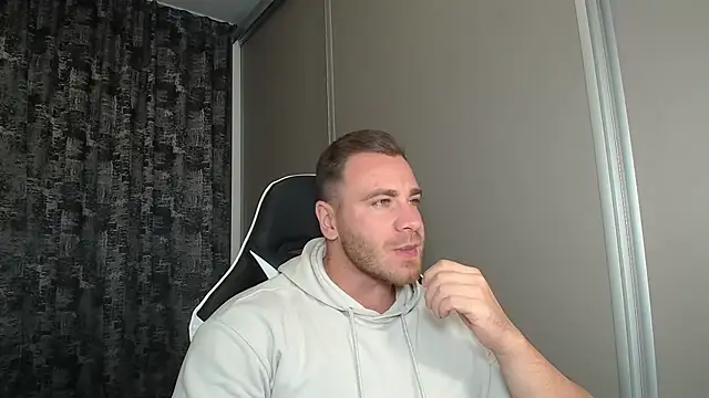 Snapshot of Thori92 chatting on September 2025 05:58:02 PM Thori92 online show from September 2025 05:58:02 PM