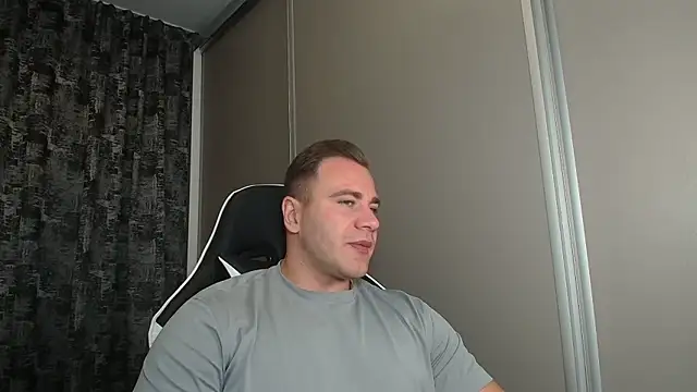 Snapshot of Thori92 chatting on September 2025 05:14:01 PM Thori92 online show from September 2025 05:14:01 PM