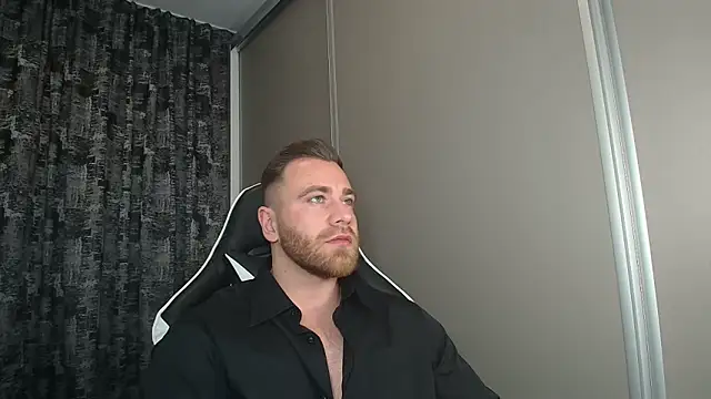 Snapshot of Thori92 chatting on October 2025 05:53:01 PM Thori92 online show from October 2025 05:53:01 PM