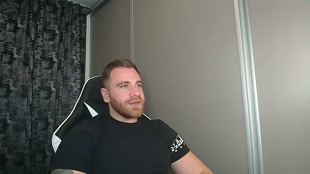 Snapshot of Thori92 chatting on October 2025 06:23:01 PM Thori92 online show from October 2025 06:23:01 PM