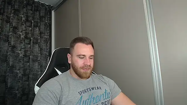 Thori92 online show from November 2025 05:35:02 PM