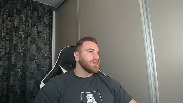 Thori92 online show from November 2025 06:40:01 PM