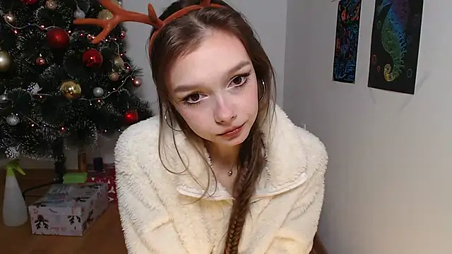 Snapshot of Michelle_Melnss chatting on December 2024 03:06:01 AM Michelle Melnss online show from December 2024 03:06:01 AM