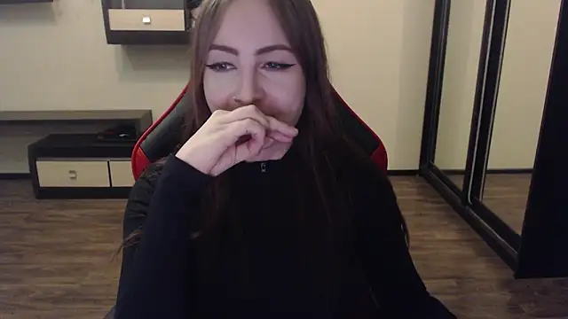 Snapshot of Laralianna chatting on January 2025 04:41:01 AM Laralianna online show from January 2025 04:41:01 AM