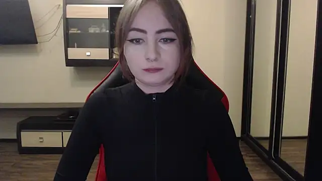 Snapshot of Laralianna chatting on January 2025 01:21:02 AM Laralianna online show from January 2025 01:21:02 AM