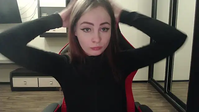 Snapshot of Laralianna chatting on January 2025 05:20:02 AM Laralianna online show from January 2025 05:20:02 AM