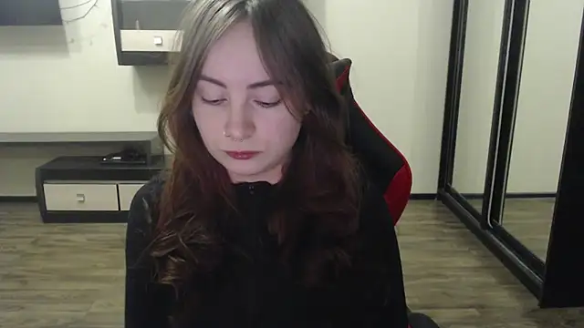 Snapshot of Laralianna chatting on February 2025 06:02:02 PM Laralianna online show from February 2025 06:02:02 PM