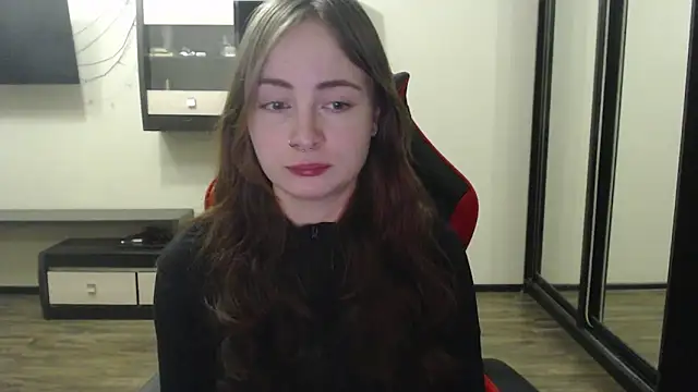 Snapshot of Laralianna chatting on February 2025 09:06:02 PM Laralianna online show from February 2025 09:06:02 PM