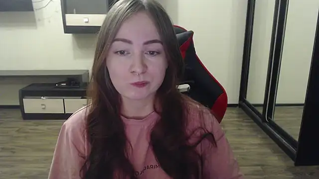 Snapshot of Laralianna chatting on February 2025 06:12:01 PM Laralianna online show from February 2025 06:12:01 PM