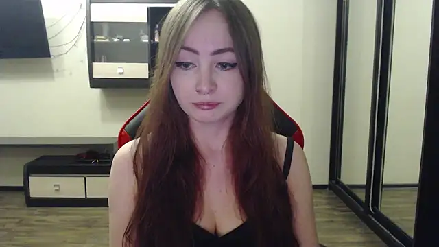 Snapshot of Laralianna chatting on February 2025 04:34:02 PM Laralianna online show from February 2025 04:34:02 PM