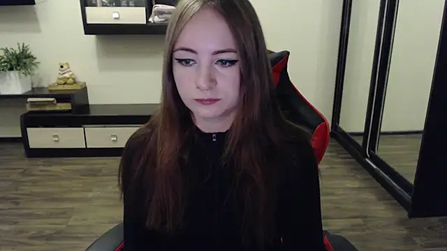 Snapshot of Laralianna chatting on September 2025 11:54:02 AM Laralianna online show from September 2025 11:54:02 AM