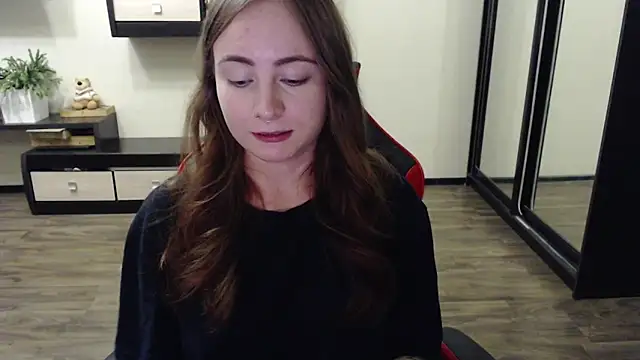 Snapshot of Laralianna chatting on September 2025 02:29:02 PM Laralianna online show from September 2025 02:29:02 PM