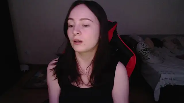 Snapshot of Laralianna chatting on November 2025 08:42:01 PM Laralianna online show from November 2025 08:42:01 PM