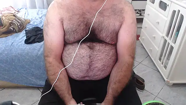 Snapshot of MysterBearMG chatting on December 2024 07:03:02 PM MysterBearMG online show from December 2024 07:03:02 PM