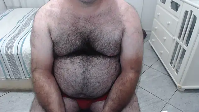 Snapshot of MysterBearMG chatting on January 2025 01:20:02 AM MysterBearMG online show from January 2025 01:20:02 AM