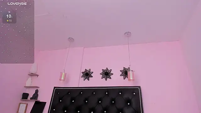 Sweet Ariadna  online show from December 2024 06:09:01 PM