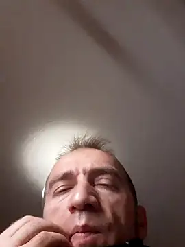 Snapshot of theSmallest-dick chatting on December 2024 05:10:01 PM theSmallest-dick online show from December 2024 05:10:01 PM
